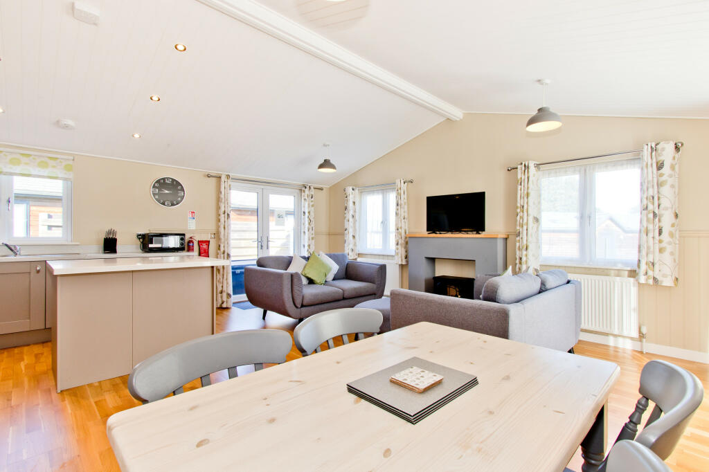 Pevensey, East Sussex, BN24 photo 4