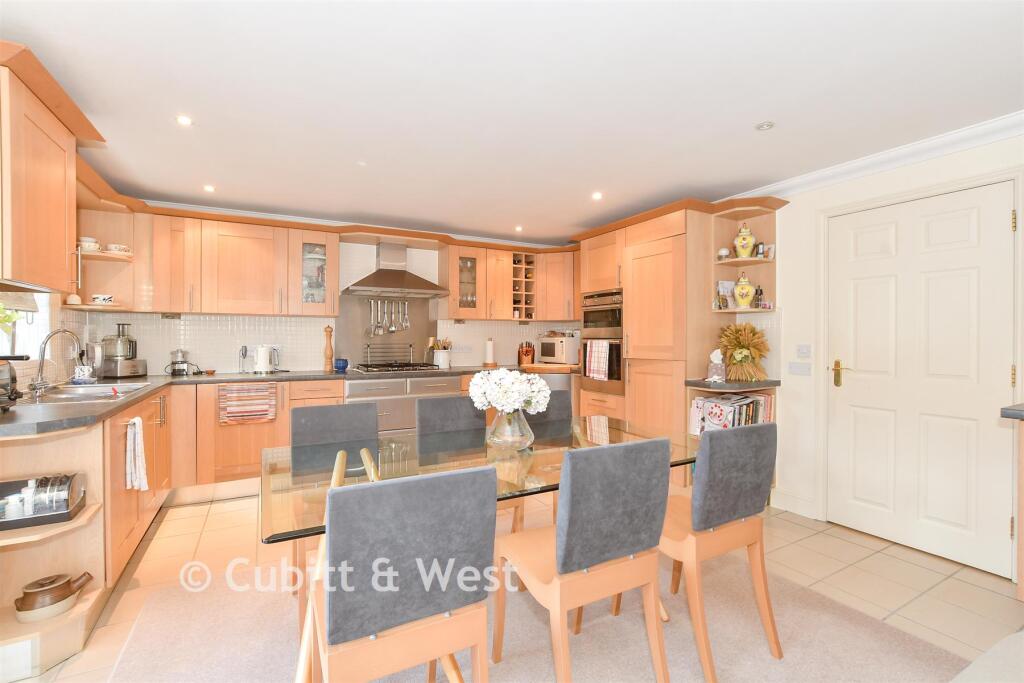Main image of property: Cobbetts Mews, Pulborough, West Sussex