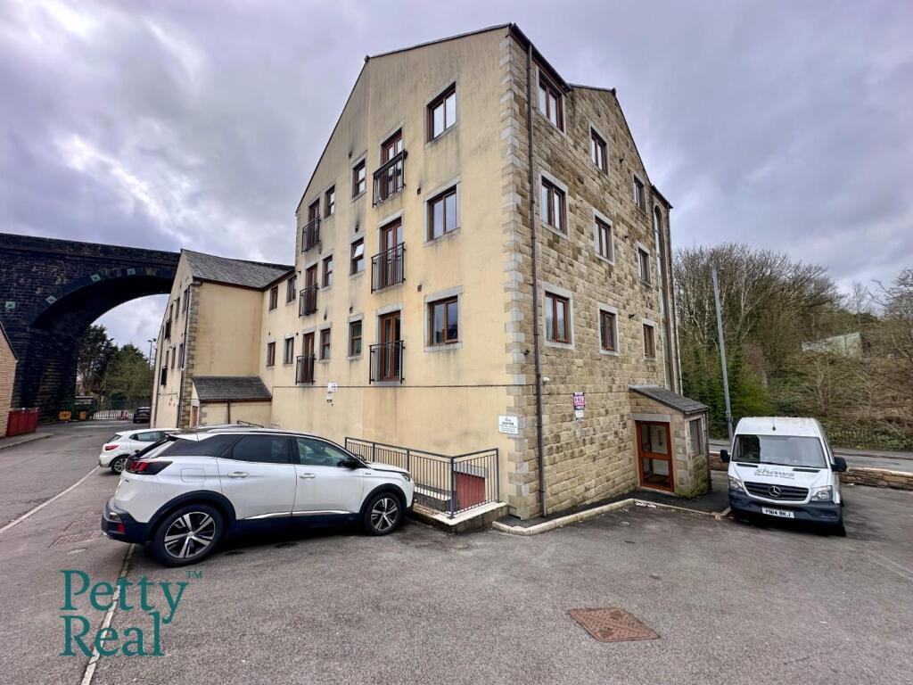 Apartment in Pendle, Colne - View 2