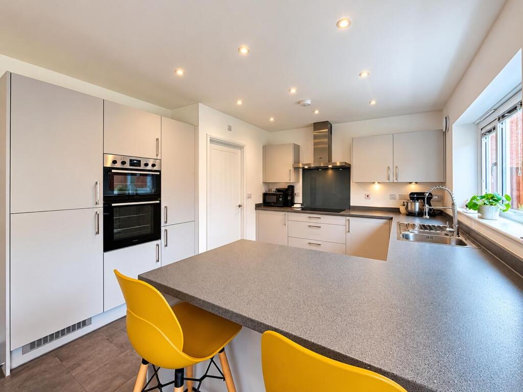House in Sefton, Thornton - View 4