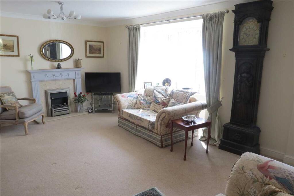 House in North Kesteven, Heckington - View 2