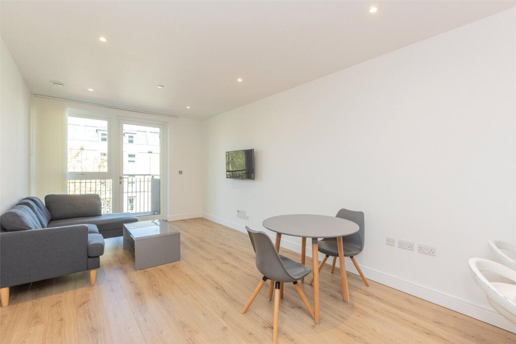 Main image of property: Glenthorne Road, London, W6