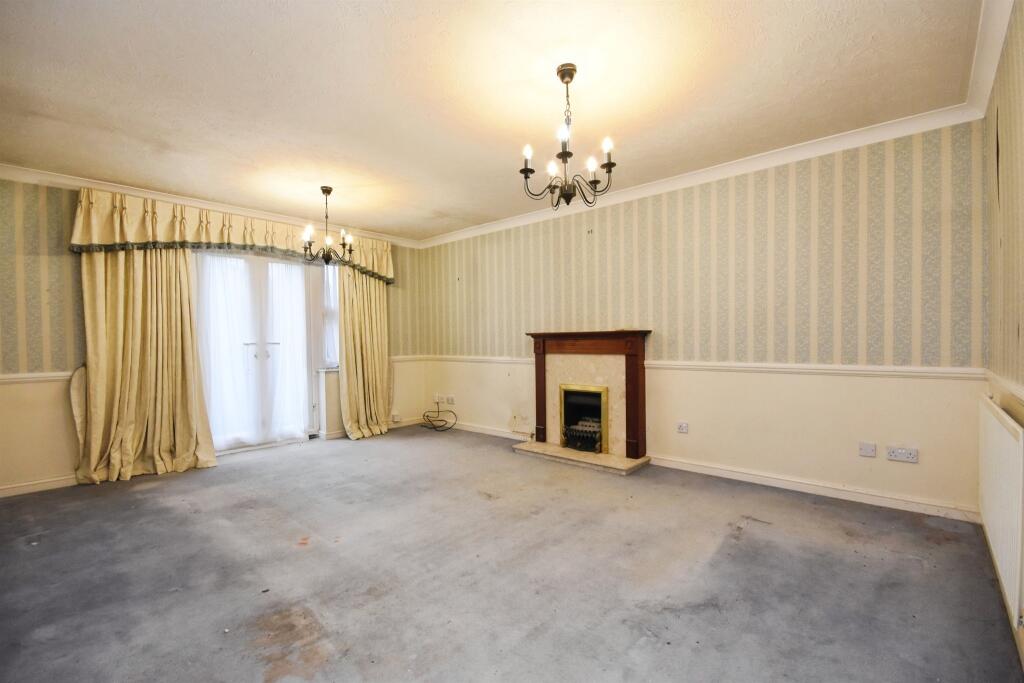 Ridgewell Avenue, Chelmsford photo 3