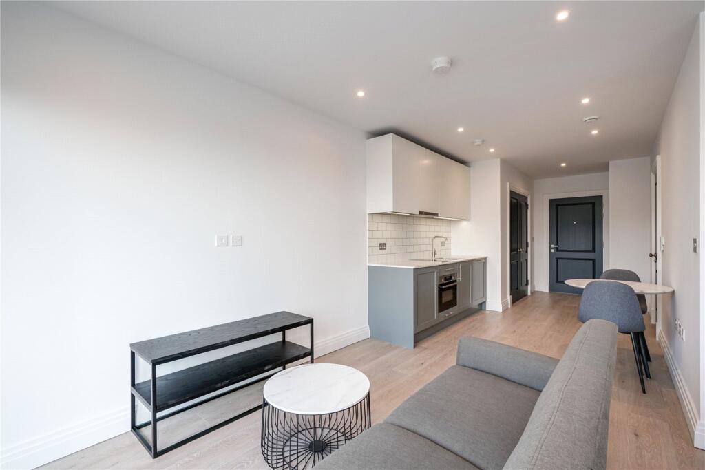 Apartment in London - More