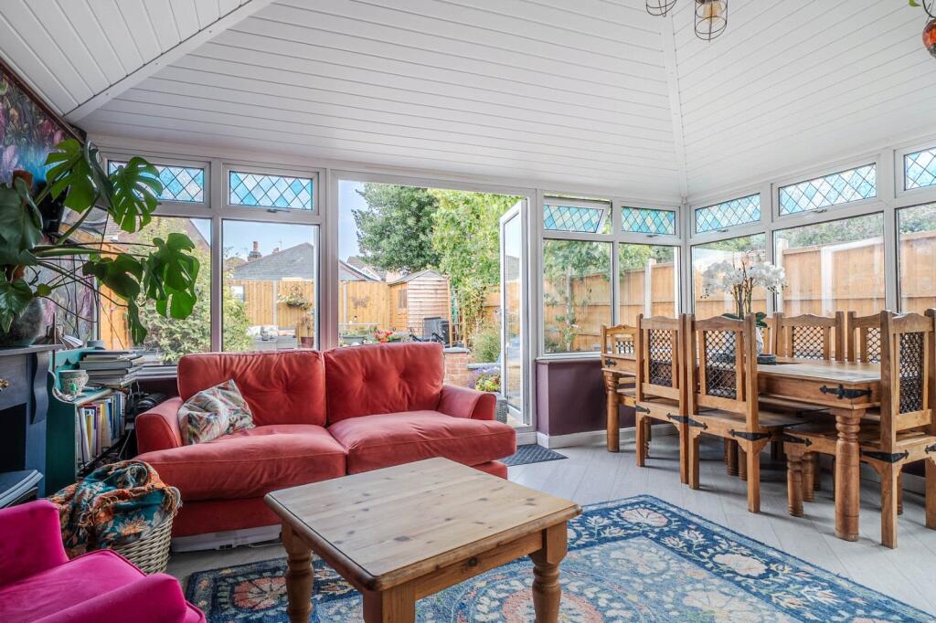 House in Dunstable, Central Bedfordshire - View 5