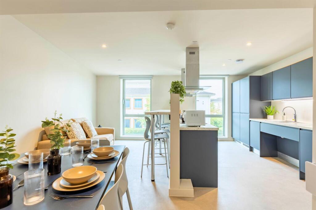 Additional image 9 of Birmingham | Student | September | B30