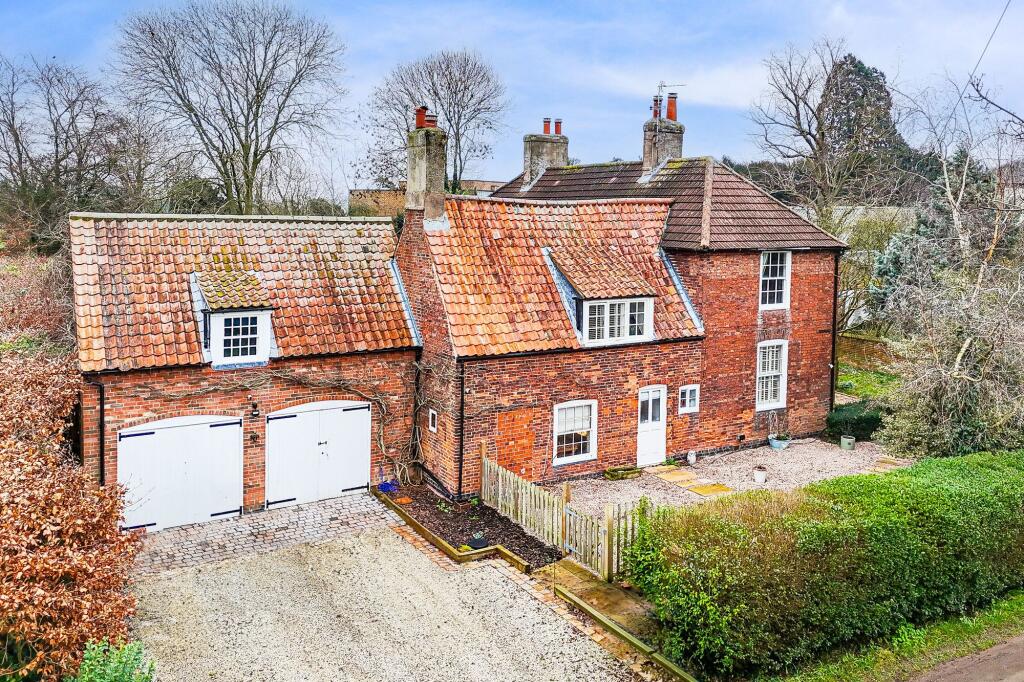 Main image of property: Church Lane, Averham, NG23