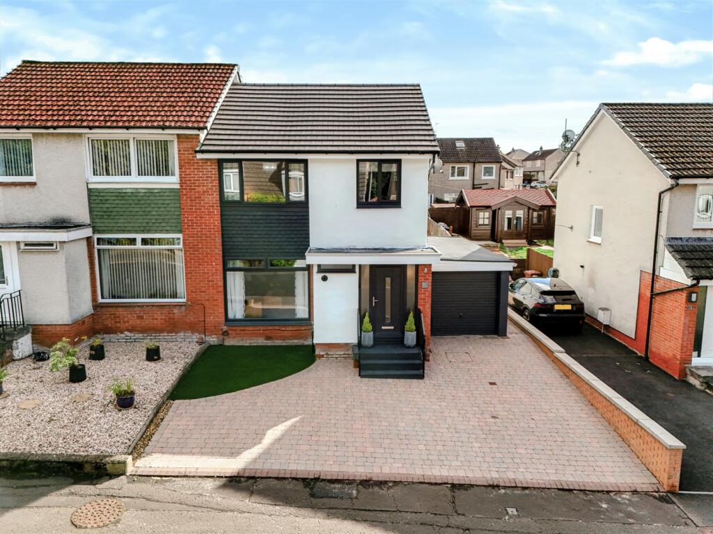 Main image of property: Inchconnachan Avenue, Balloch, Alexandria