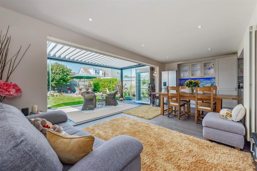 House in Chichester, West Wittering - View 4