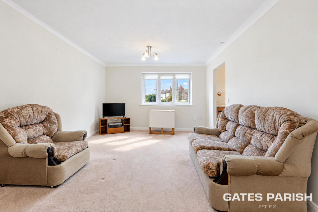 Apartment in Romford - View 4