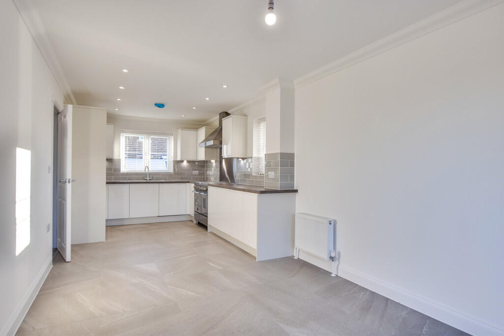 Woodlands Park, New Homes photo 4
