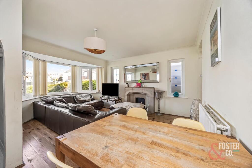 House in Hove, Hangleton - View 3