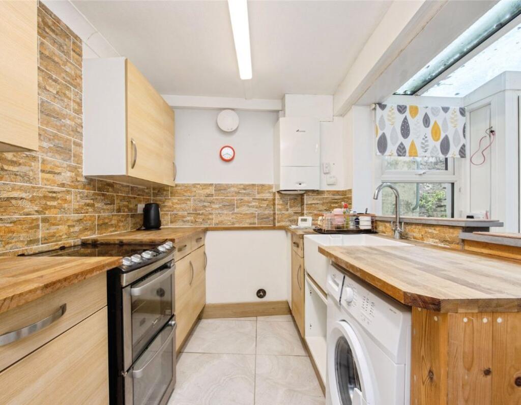 House in Plymouth - View 3
