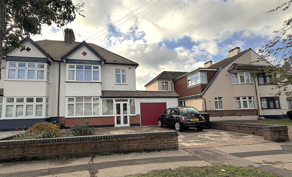 3-bed house on Harvest Bank Road, West Wickham, £725,000