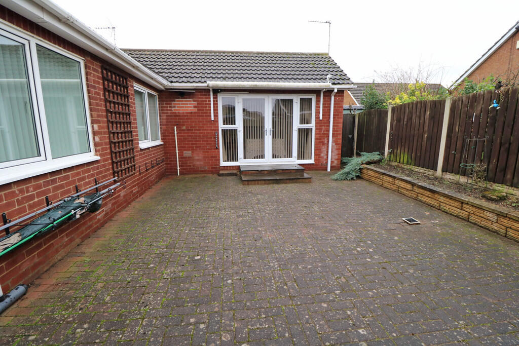 Park Drive, Westwoodside photo 3