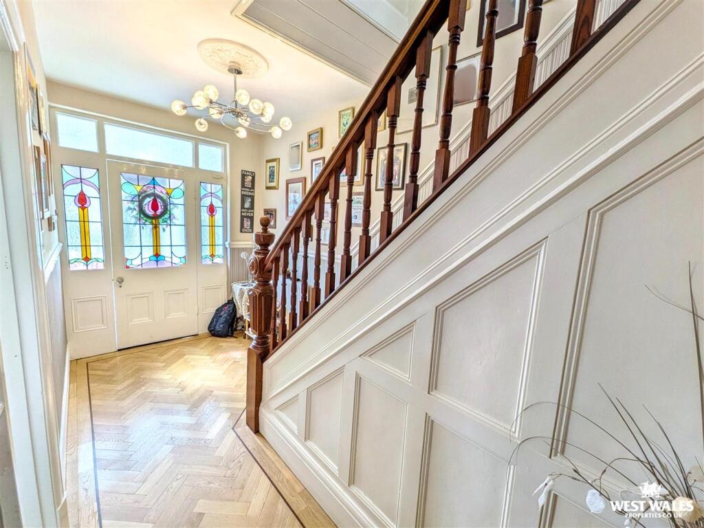 House in Swansea - View 2