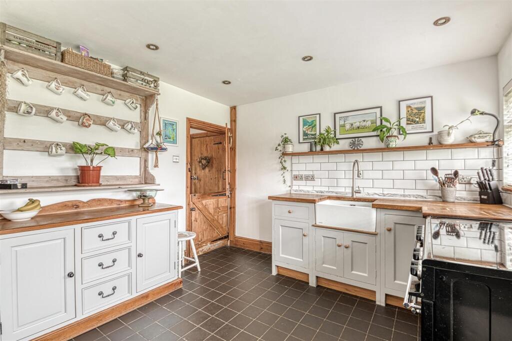House in Derby - View 5