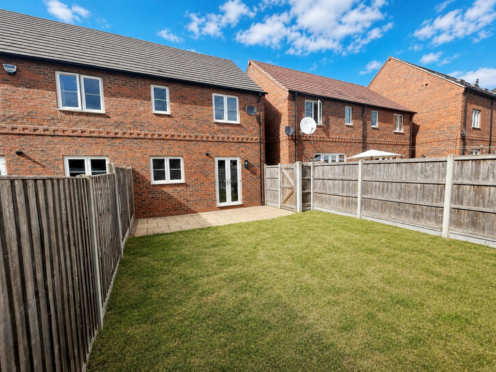 House in Rugby, Bilton - View 4