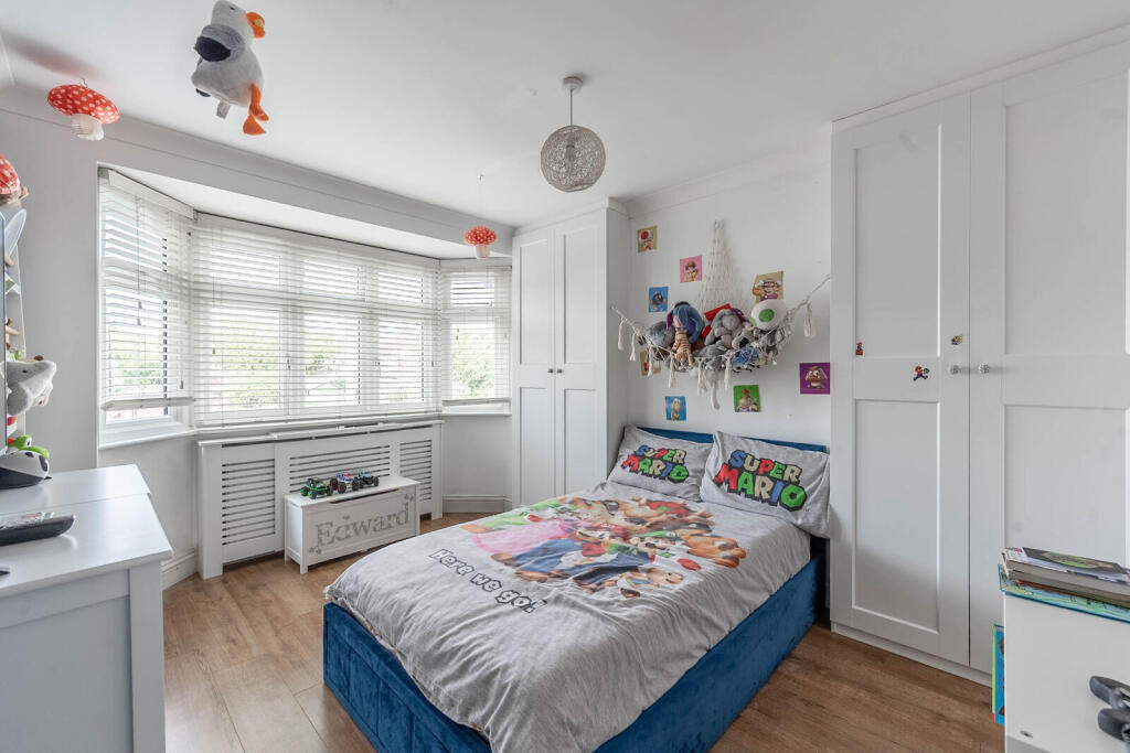 House in Watford - View 5