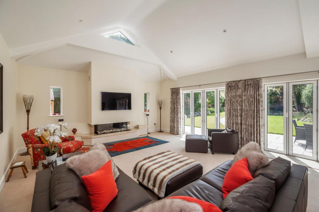 Additional image 3 of Cliff Drive, Canford Cliffs, Poole,  BH13 7JD