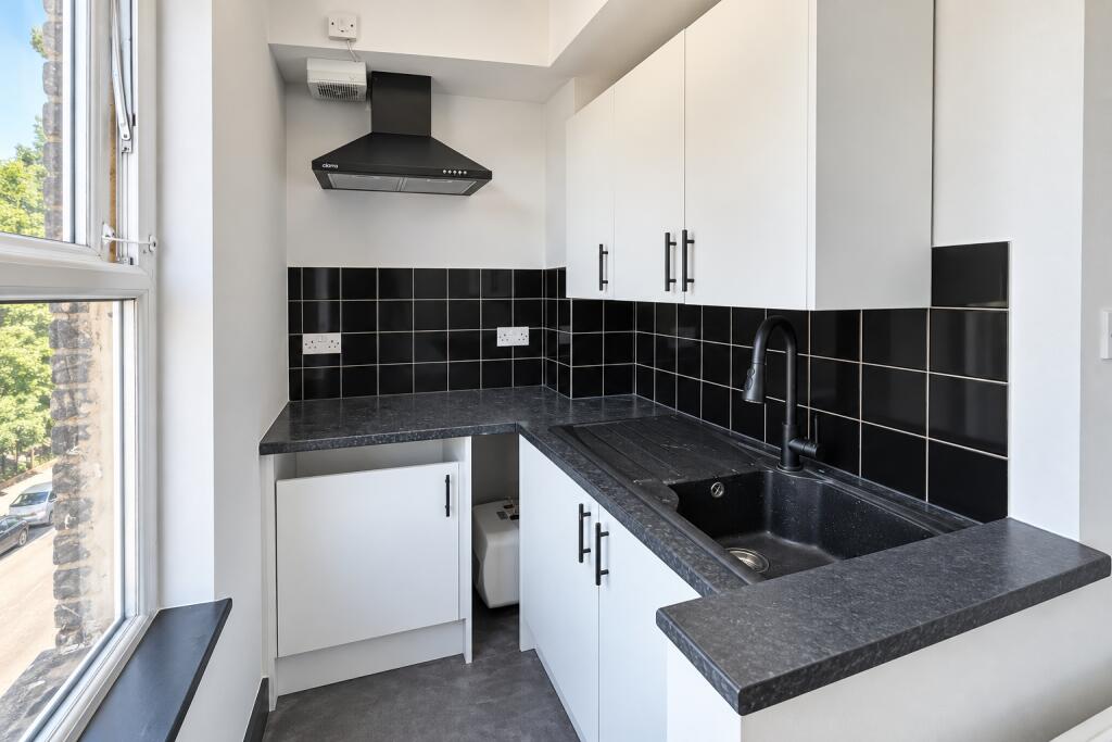 Apartment in London, Clapton Park, Homerton - View 3