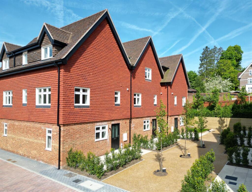 Main image of property: Kingswood Mews, Waterhouse Lane, Kingswood