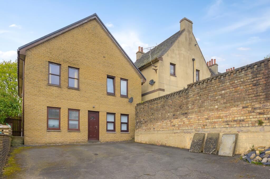 Main image of property: Falkirk Road, Larbert, FK5