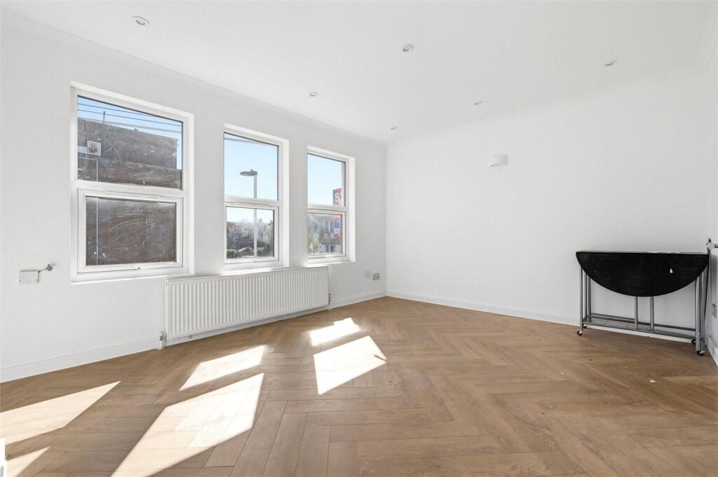 Apartment in London - View 5