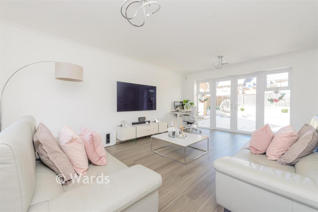 Castleridge Drive, Greenhithe, Kent photo 3