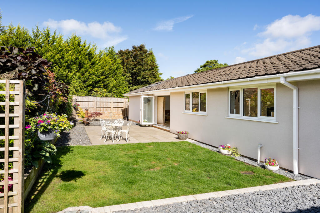 Ashley Drive North | Ashley Heath | BH24 photo 4