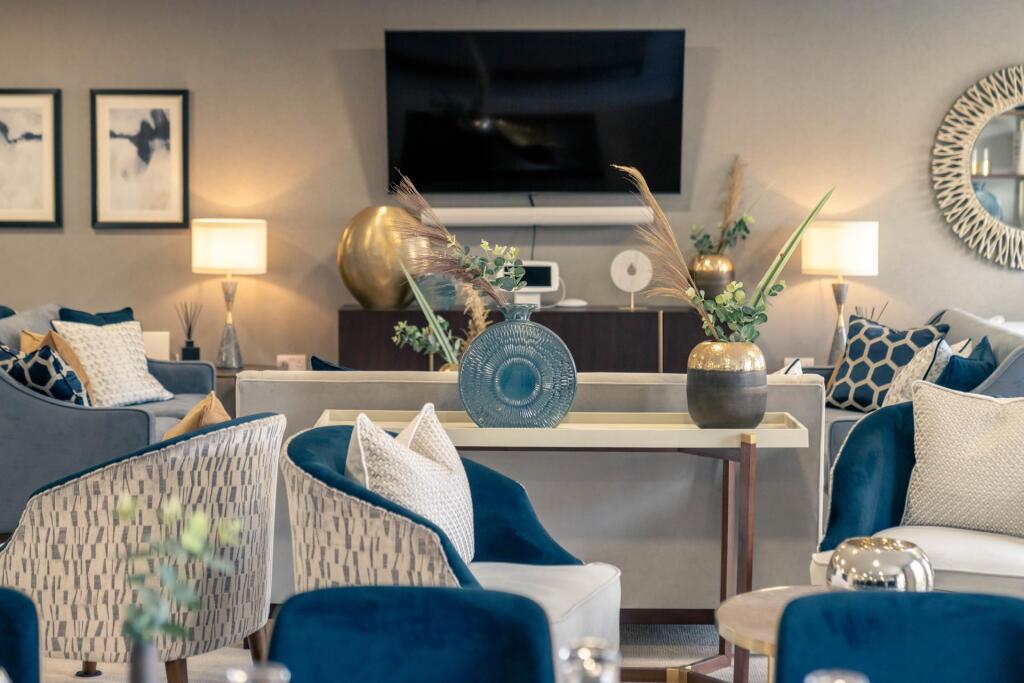 Main image of property: Flat 1-53,
The Moors,
Thatcham,
RG19