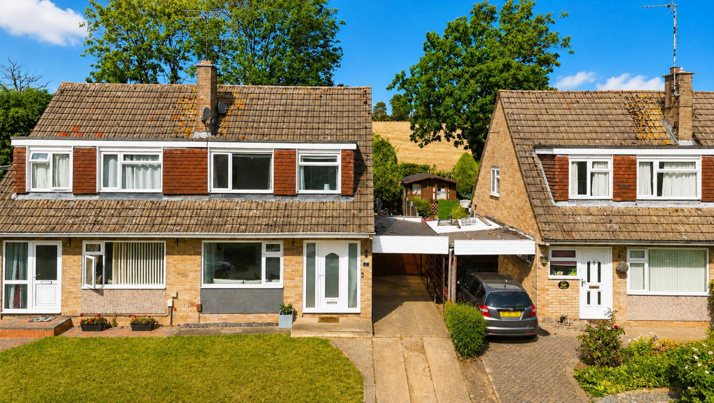 Main image of property: Pantolf Place, Rugby - Extended & No Onward Chain
