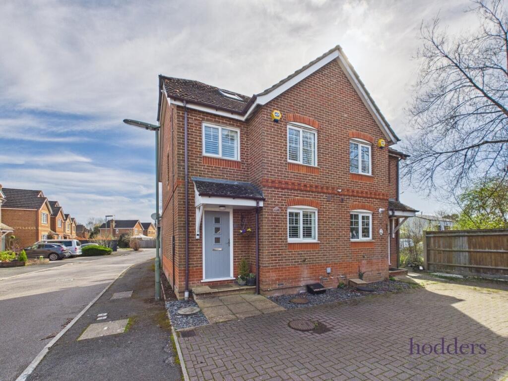Main image of property: Chertsey, Surrey, KT16