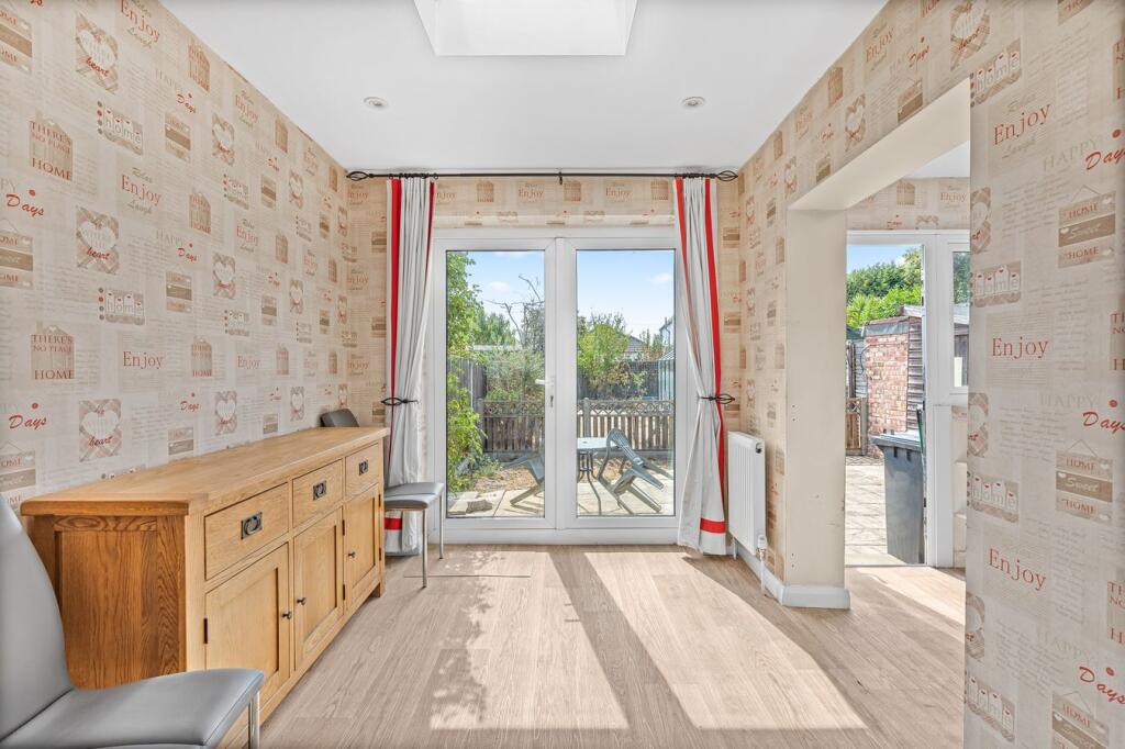 House in Twickenham - View 5