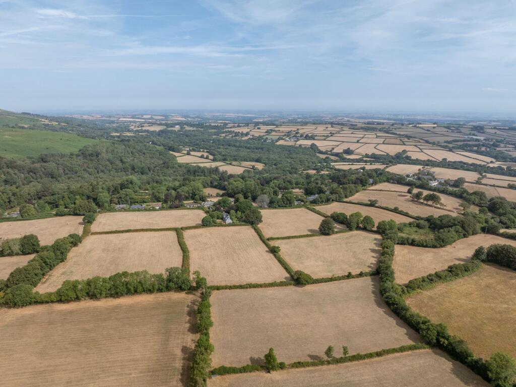 Throwleigh, Okehampton, EX20 - More