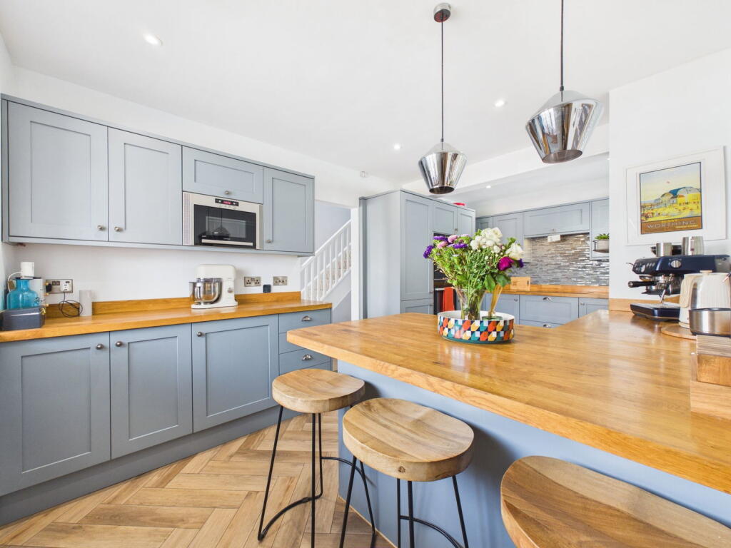 House in Brighton - View 4