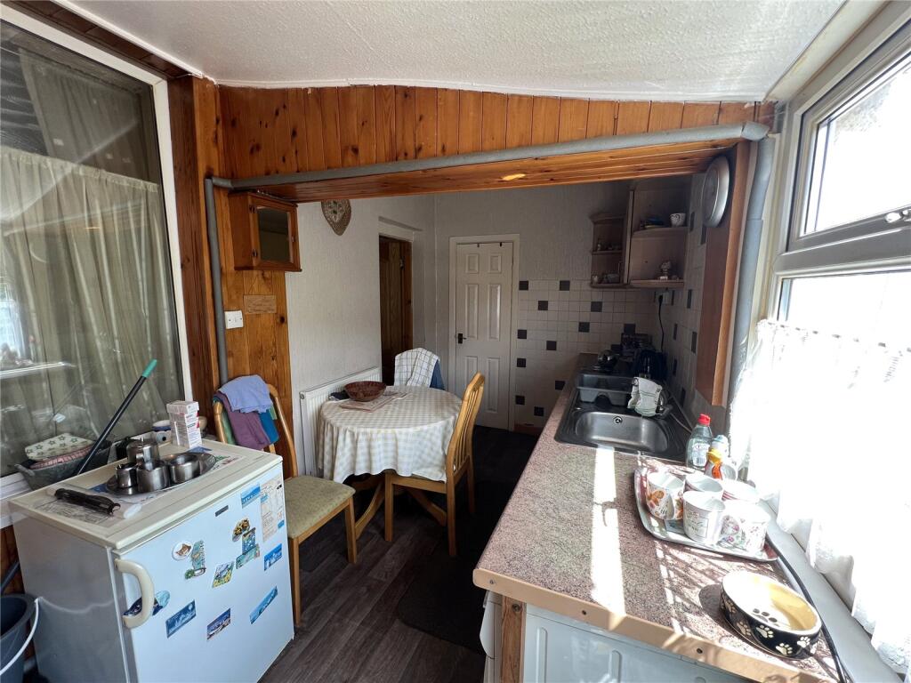 Conway Road, Cwmparc, Treorchy, Rhondda Cynon Taff, CF42 photo 3