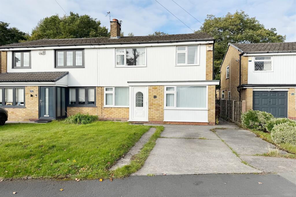 Main image of property: Fountains Road, Cheadle Hulme