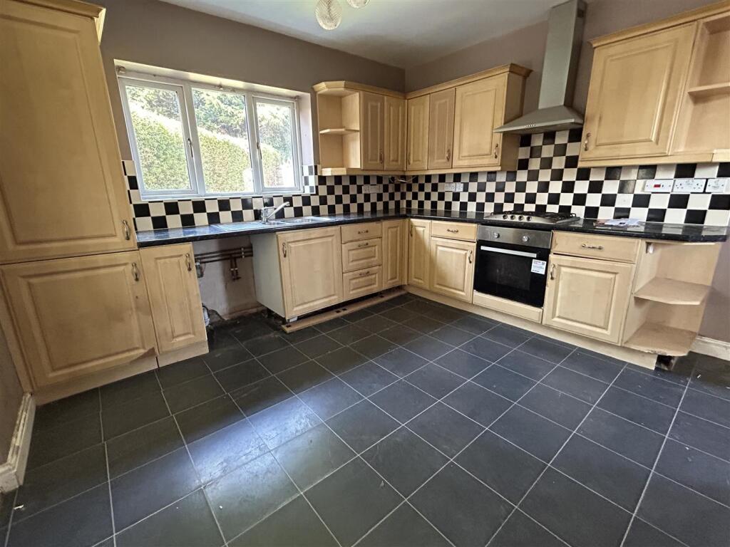House in Barnsley, South Yorkshire - View 2