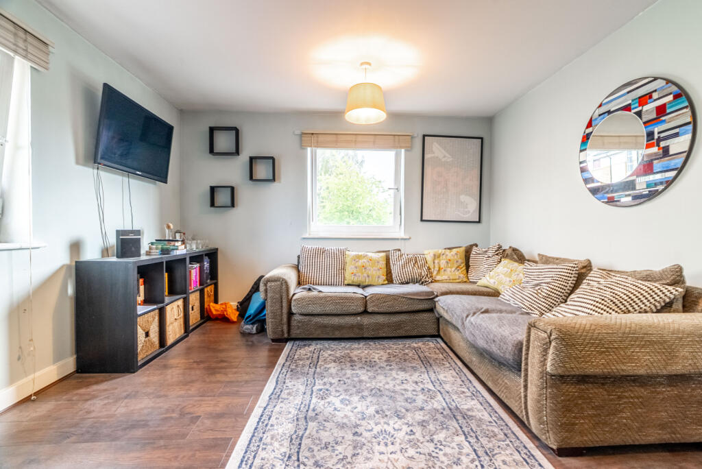 Apartment in St Albans, Fleetville - View 4