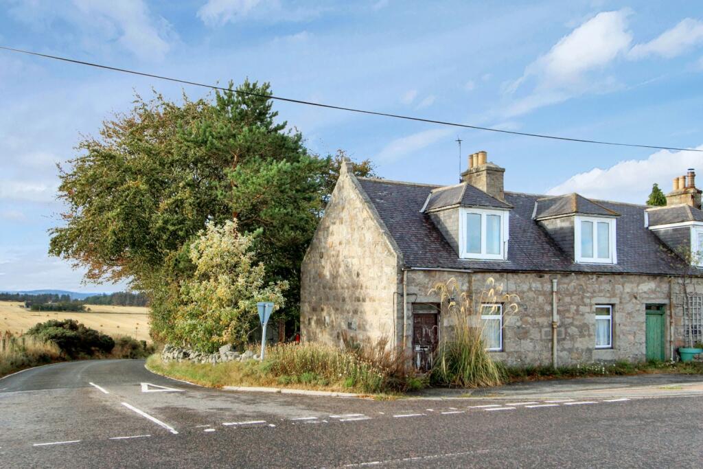 Main image of property: 1 Auchinclech Crossroads, Skene, Westhill, AB32 6YR