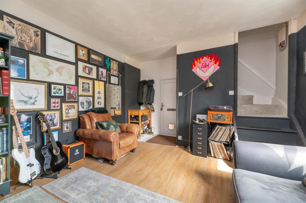 North Parade, Otley - More