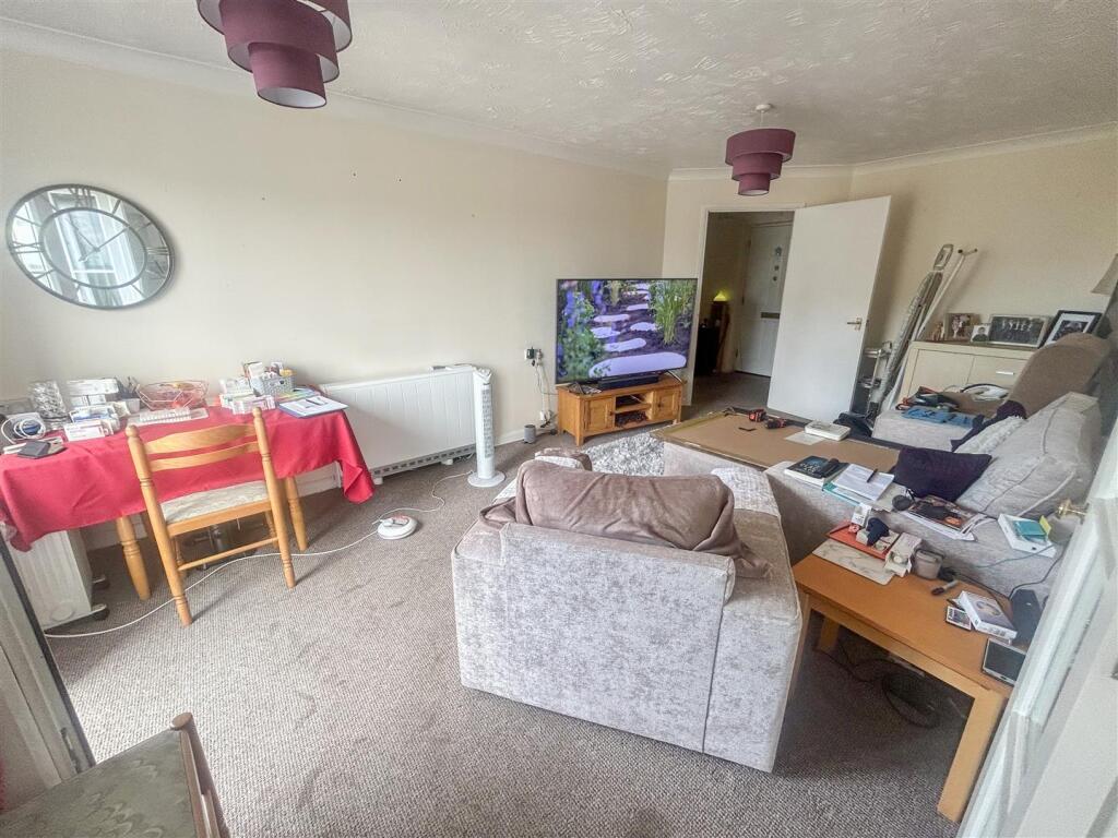 Apartment in Colchester - View 3