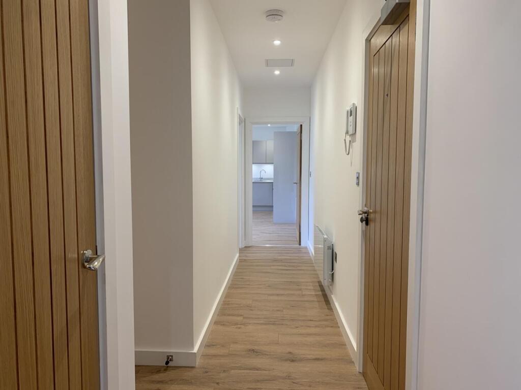 Apartment in Guildford - View 5