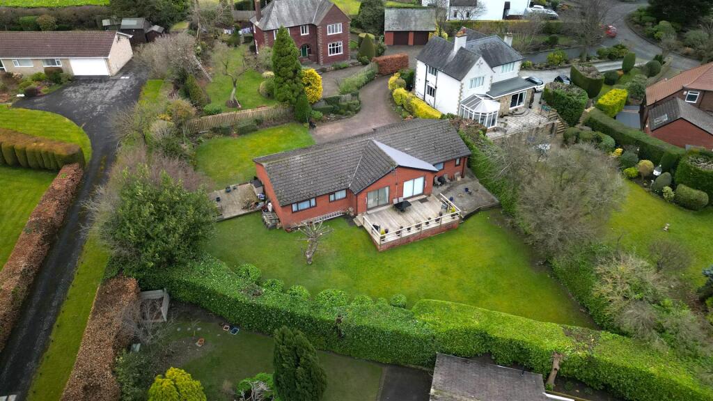 Rye Hill Avenue, Brookside, Chesterfield photo 2