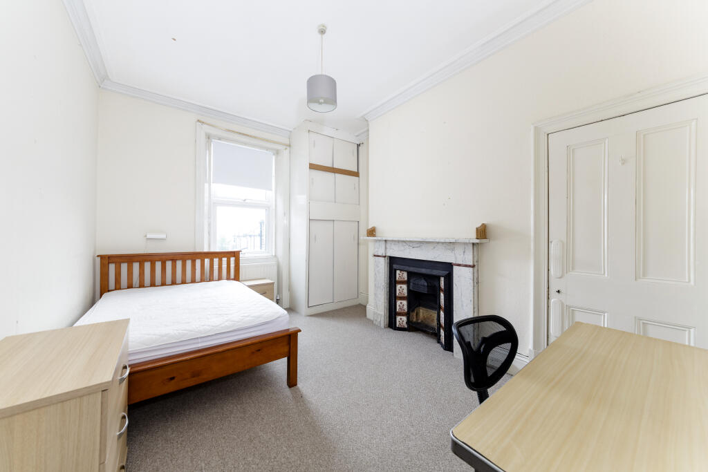 House in Newcastle upon Tyne, Tyne and Wear - More