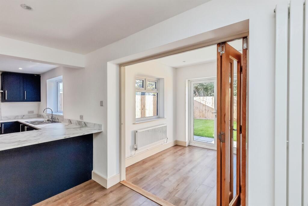 House in South Kesteven, Stamford - View 4
