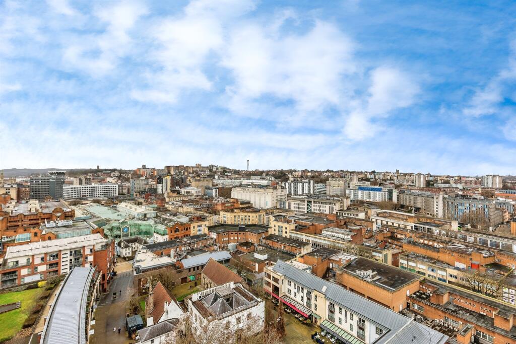 Apartment in Bristol, Finzels Reach, City Centre - View 3