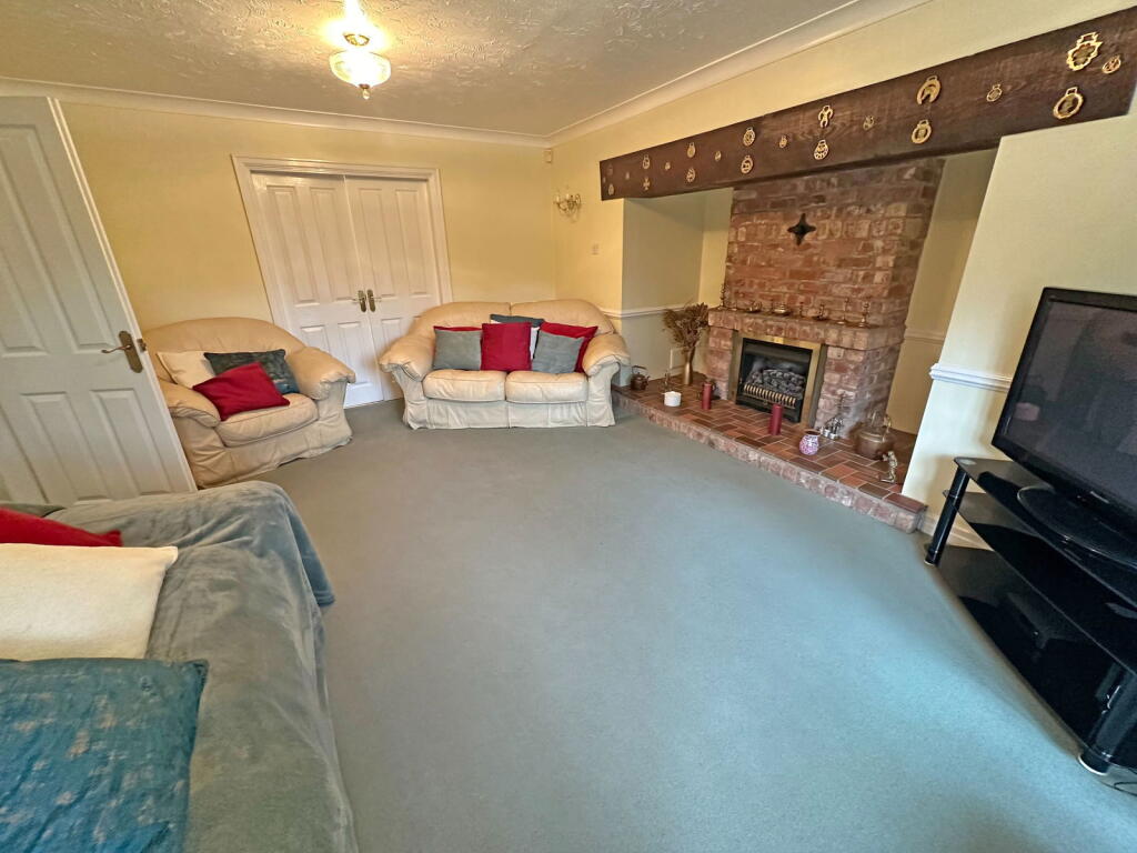 Additional image 25 of Houndsfield Lane, Wythall, B47 6LX