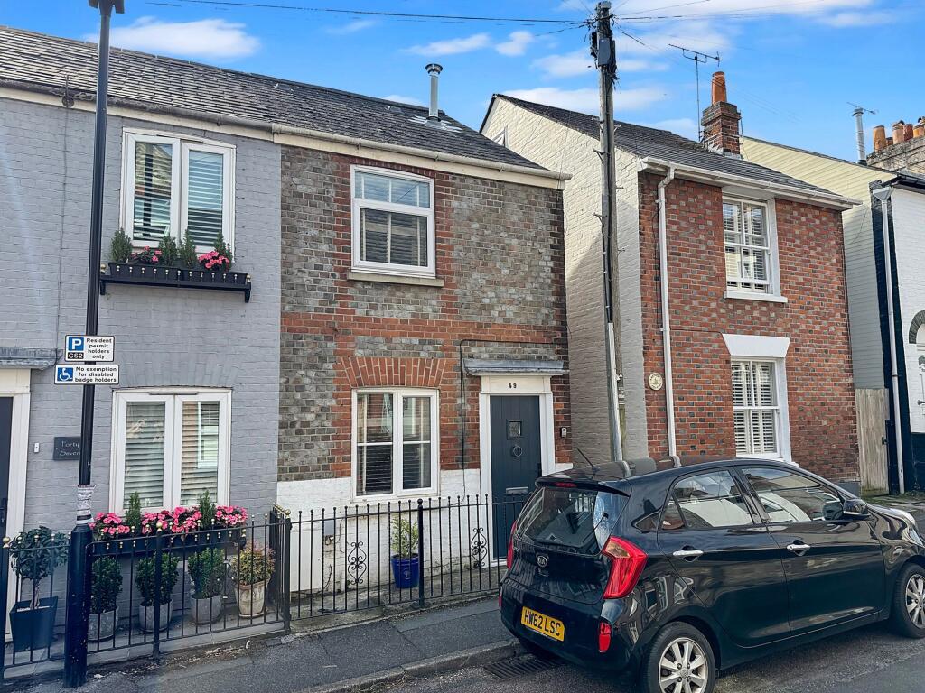 Main image of property: St. Marys Road, Cowes, PO31